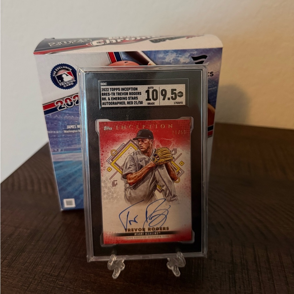 Topps Black White and Yellow Baseball Card Display Case Back
